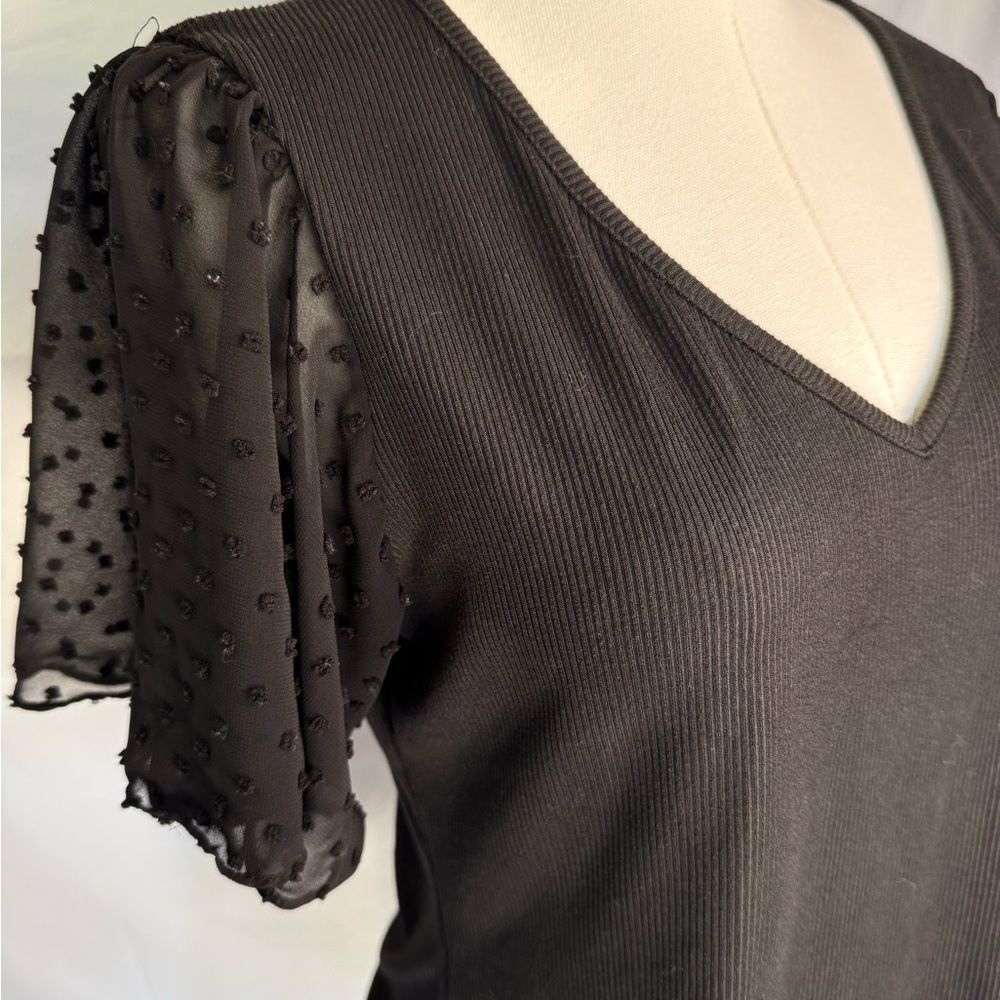 C'est La Vie Ribbed & Swiss Dot V Neck Top Black Size Small - Picture 2 of 8